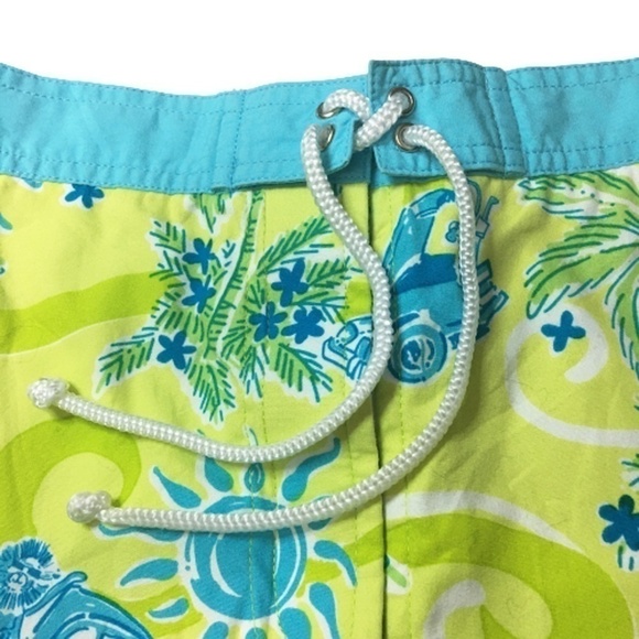 πΈ LILLY Pulitzer Cruising Print Girl's Beach Skirt Woody Wagon White Label - Picture 2 of 15